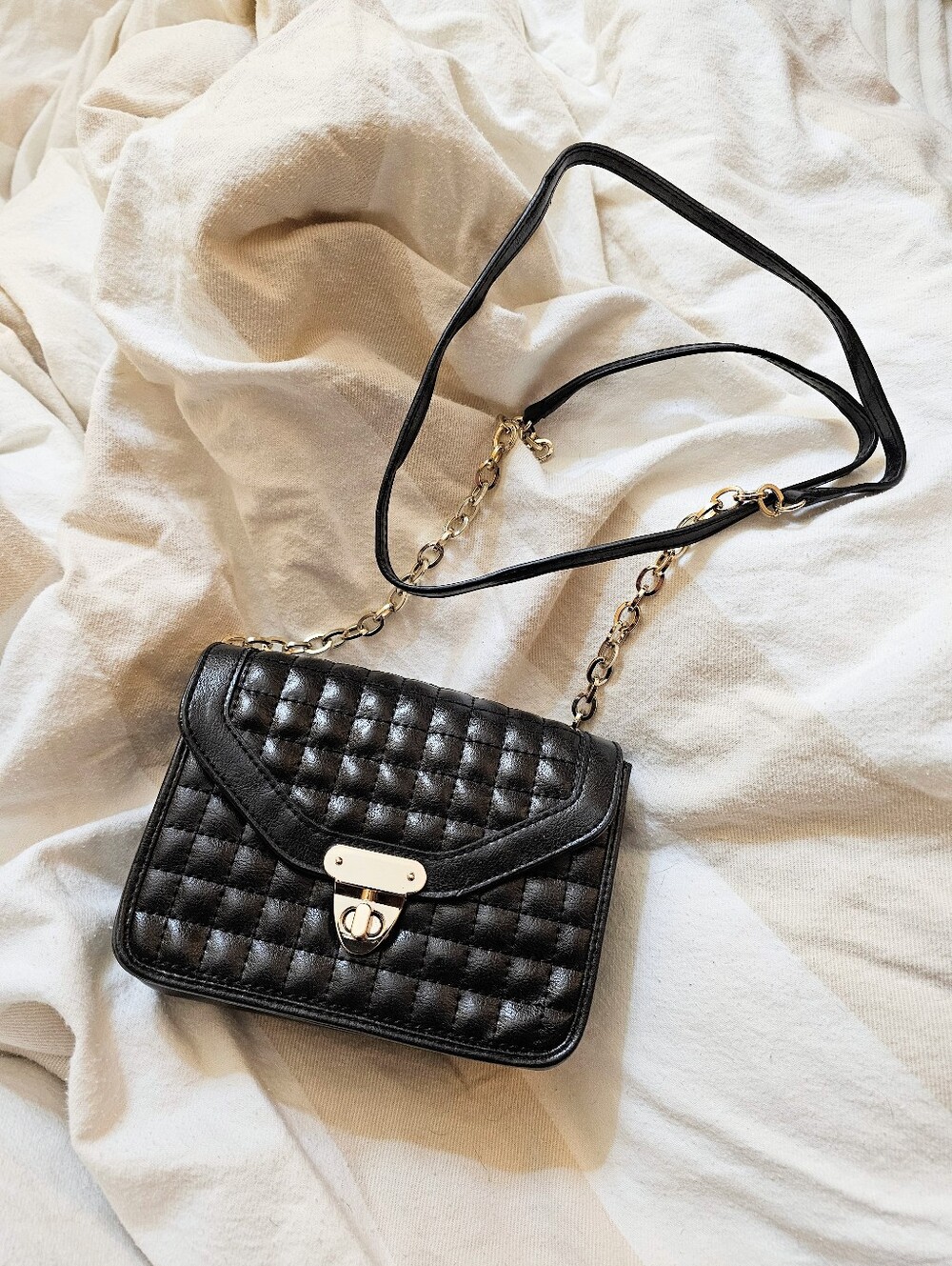 Banana Republic Quilted Crossbody - Picture 4 of 5